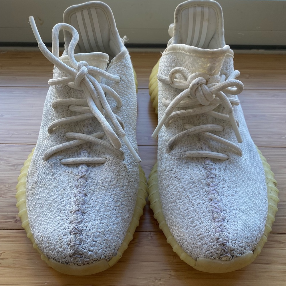 YEEZY BOOST 350 B2 TRIPLE WHITE